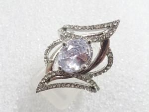 クリスタル　指輪(18号)